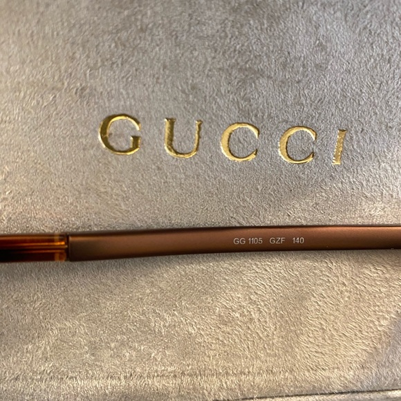 NEW! Gucci Women’s Safilo Sunglasses - Picture 10 of 12